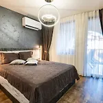 Apartment Luxe Grand Monastery In *