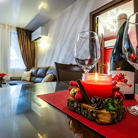 Апартаменты Luxe Grand Monastery In