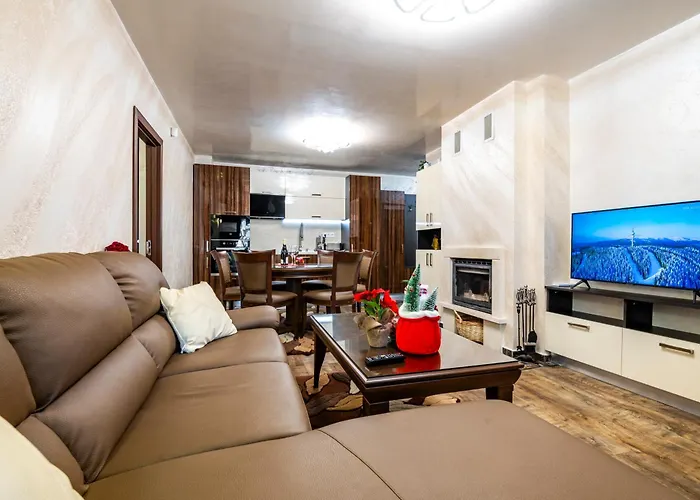 Luxe Grand Monastery In Apartamento